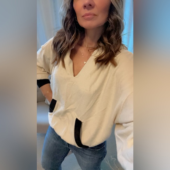 L'Academie Ciara Hoodie Revolve  in Beige & Black Size Small - Picture 9 of 9